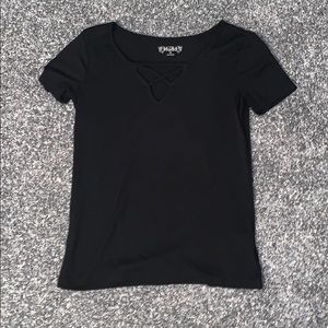 Black Tee